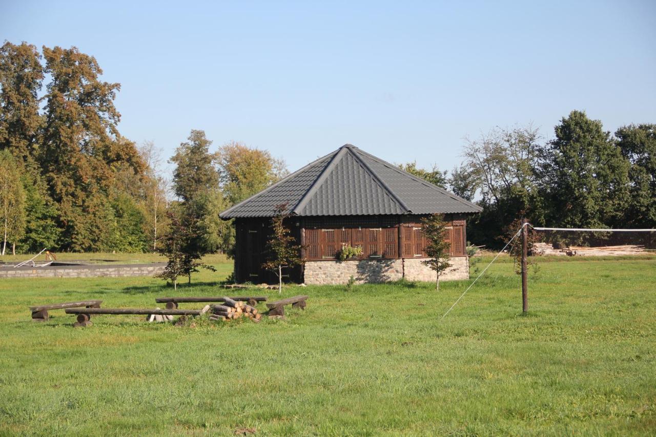 Kantonia Bobolice  Exteriér fotografie
